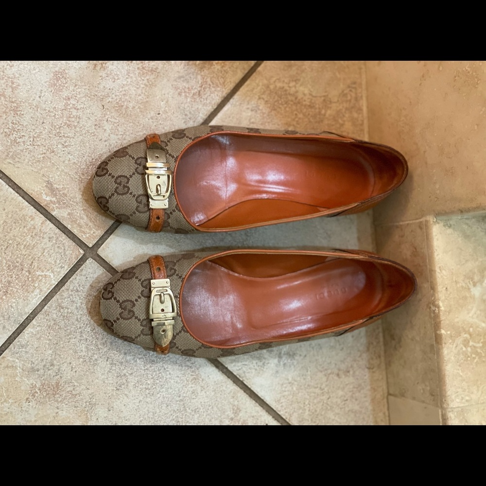 Gucci Flats